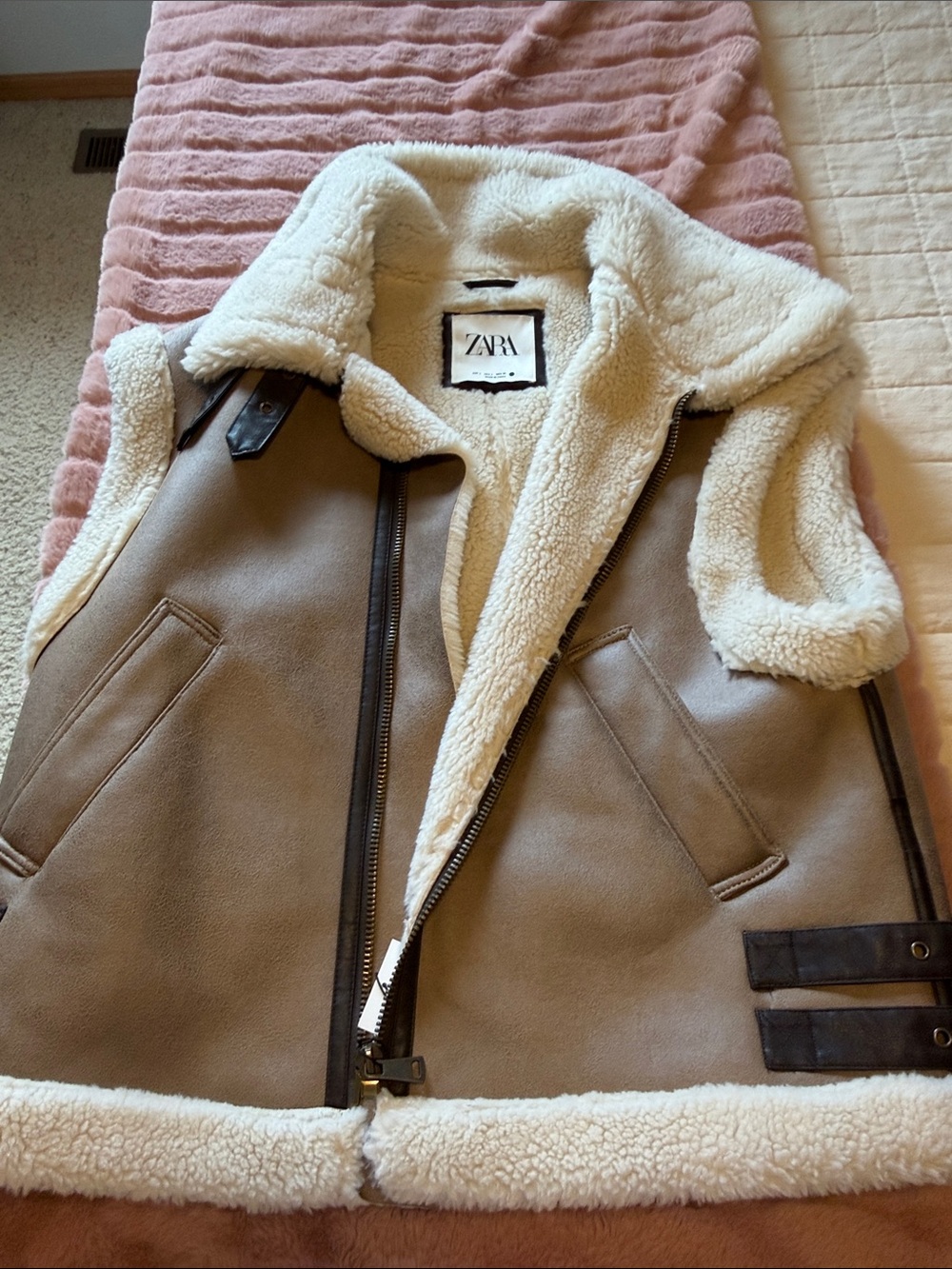 ZARA Faux Shearling Double-Faced Aviator Vest Gilet – Brown/Taupe – Size L